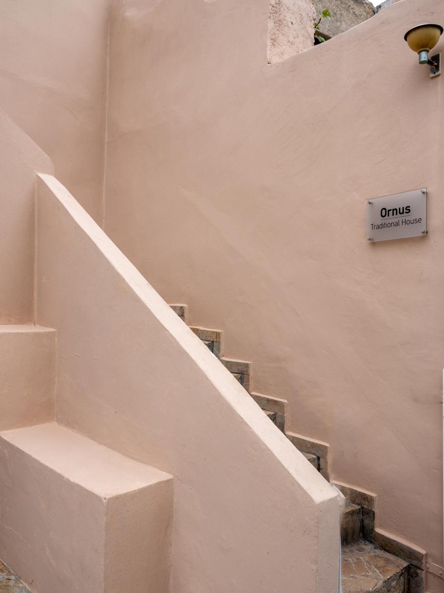 Ornus Traditional House Orne Buitenkant foto